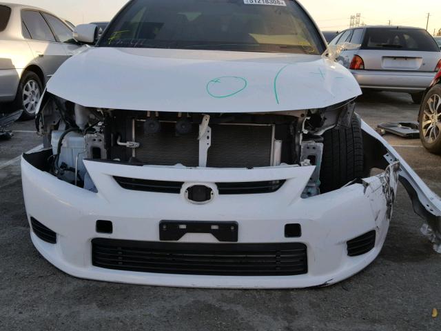 JTKJF5C7XC3027825 - 2012 TOYOTA SCION TC 白色 照片 9