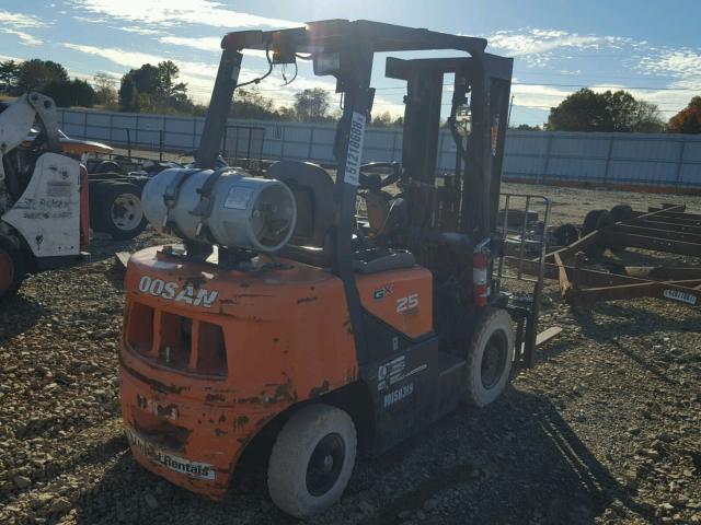 FGA0X149010314 - 2013 DOOS FORKLIFT ORANGE photo 4