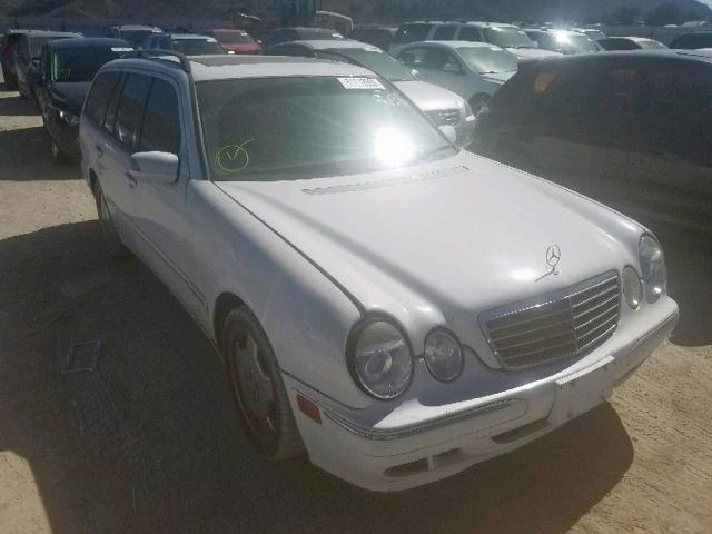 WDBJH65J61B254012 - 2001 MERCEDES-BENZ E 320 WHITE photo 1