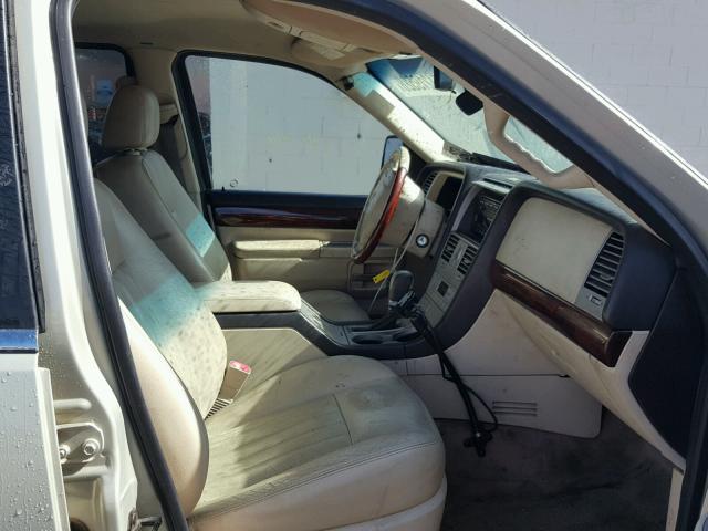 5LMEU68H83ZJ00637 - 2003 LINCOLN AVIATOR 银色 照片 5