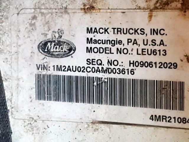 1M2AU02C0AM003616 - 2010 MACK 600 LEU600 WHITE photo 10