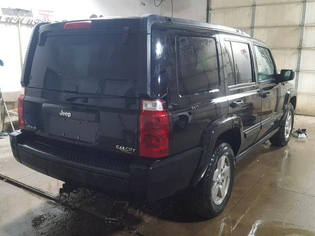 1J8HG48K18C125426 - 2008 JEEP COMMANDER BLACK photo 4
