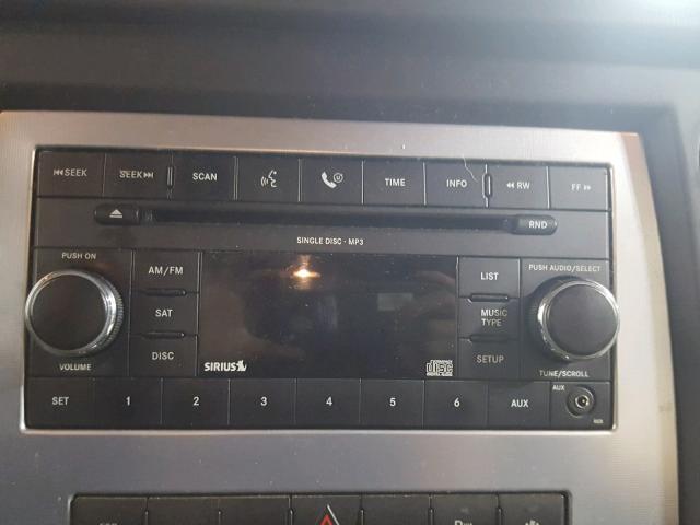 1J8HG48K18C125426 - 2008 JEEP COMMANDER BLACK photo 9