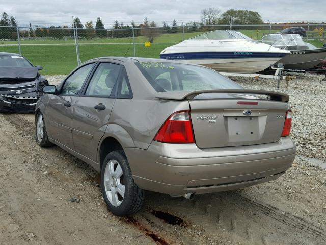 1FAHP34N25W240604 - 2005 FORD FOCUS ZX4 TAN photo 3