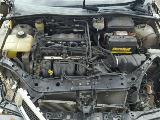 1FAHP34N25W240604 - 2005 FORD FOCUS ZX4 TAN photo 7