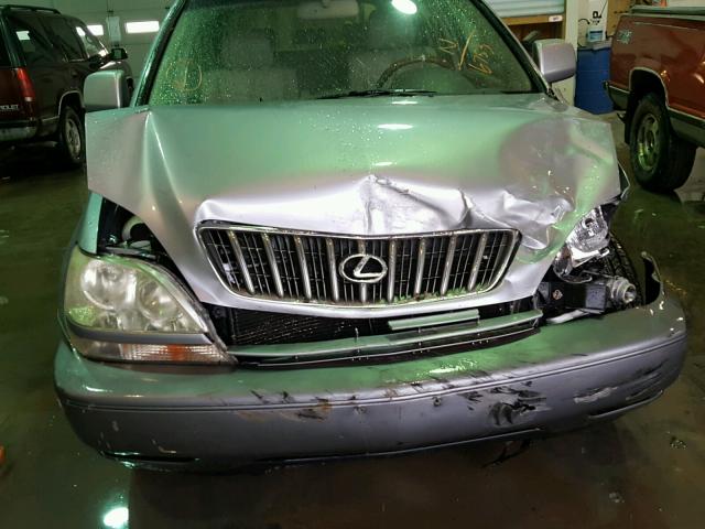 JTJHF10U220246753 - 2002 LEXUS RX 300 SILVER photo 9