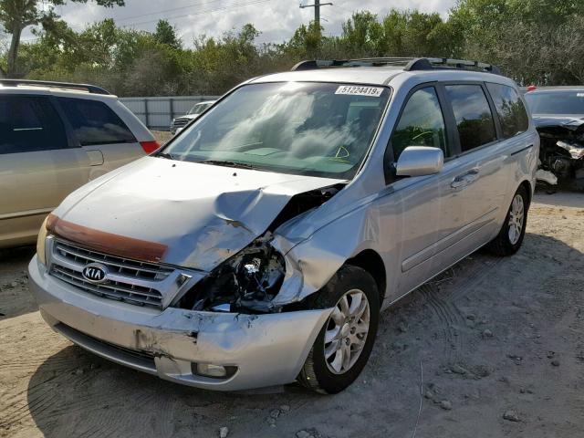 KNDMB233986203698 - 2008 KIA SEDONA EX SILVER photo 2