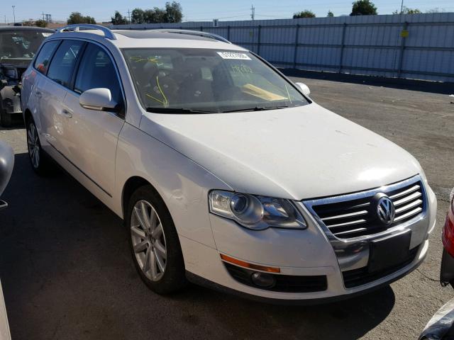 WVWXL9AN4AE038260 - 2010 VOLKSWAGEN PASSAT KOM WHITE photo 1