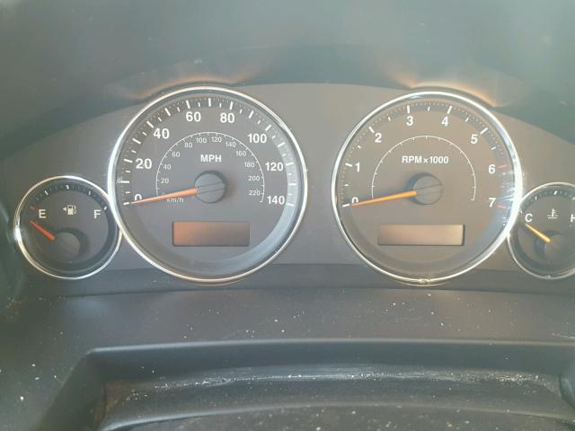 1J4RG4GKXAC130458 - 2010 JEEP COMMANDER WHITE photo 8