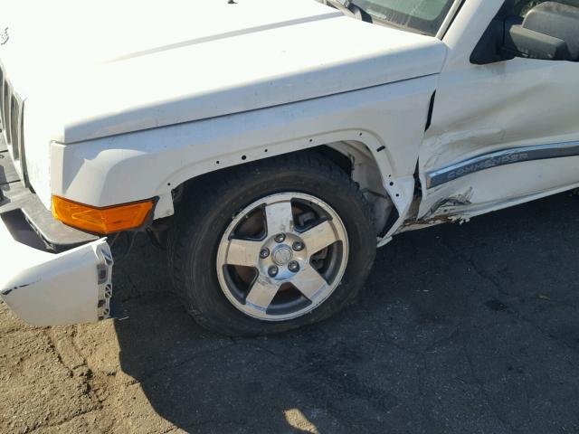 1J4RG4GKXAC130458 - 2010 JEEP COMMANDER WHITE photo 9