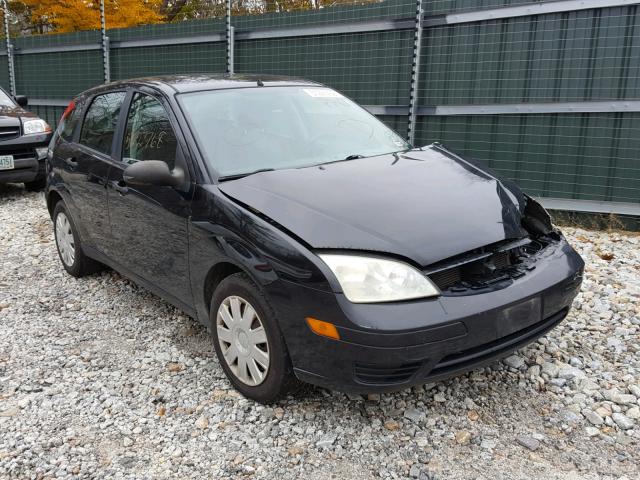 3FAFP37N65R129138 - 2005 FORD FOCUS ZX5 BLACK photo 1