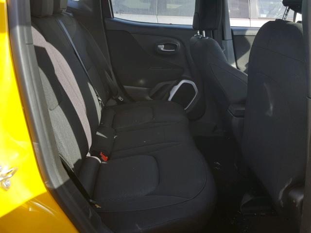 ZACCJAAB5JPG96267 - 2018 JEEP RENEGADE S YELLOW photo 6