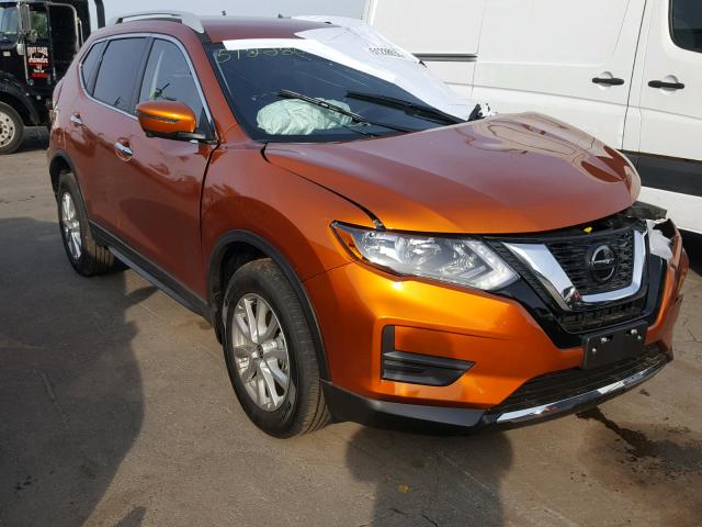 5N1AT2MVXJC823009 - 2018 NISSAN ROGUE SV ORANGE photo 1