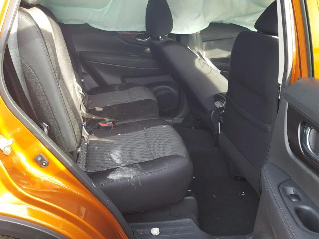 5N1AT2MVXJC823009 - 2018 NISSAN ROGUE SV ORANGE photo 6