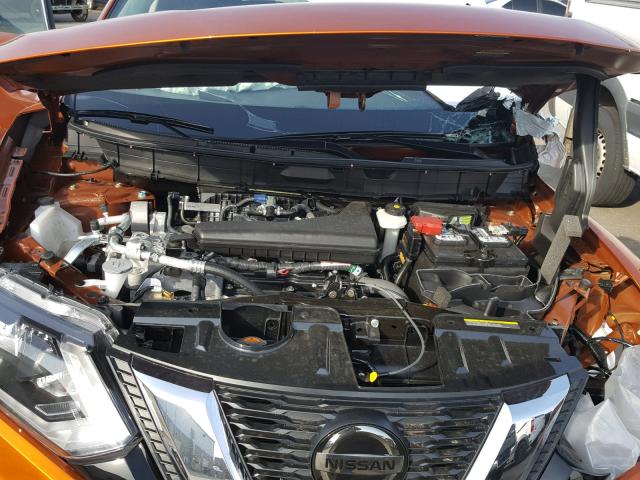 5N1AT2MVXJC823009 - 2018 NISSAN ROGUE SV ORANGE photo 7