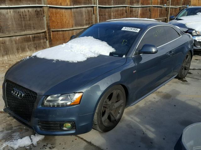 WAUDK78TX9A026094 - 2009 AUDI A5 QUATTRO GRAY photo 2