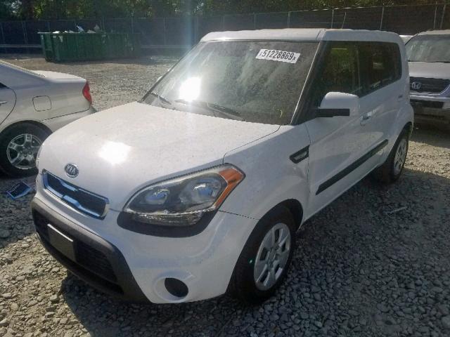 KNDJT2A57C7355163 - 2012 KIA SOUL WHITE photo 2