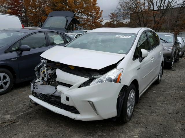 JTDZN3EU5C3095065 - 2012 TOYOTA PRIUS V WHITE photo 2