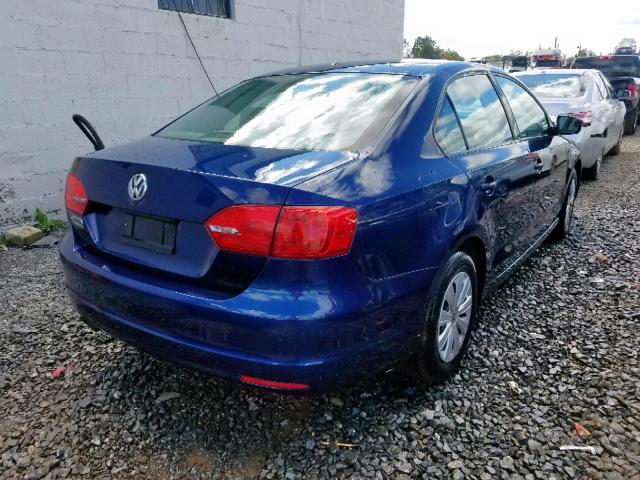 3VW2K7AJ6EM397959 - 2014 VOLKSWAGEN JETTA BASE BLUE photo 4