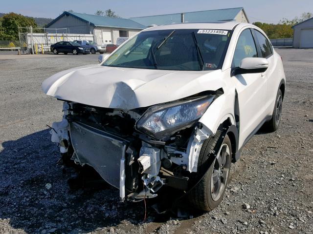 3CZRU6H57JM724968 - 2018 HONDA HR-V EX WHITE photo 2