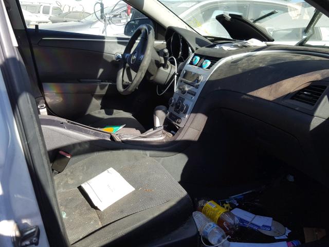 1G1ZC5E00CF196651 - 2012 CHEVROLET MALIBU 1LT WHITE photo 5