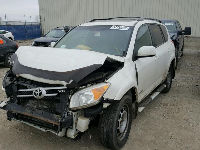 JTMBK31V585046565 - 2008 TOYOTA RAV4 LIMIT WHITE photo 2