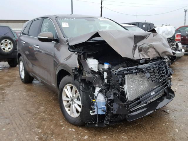 5XYPGDA51KG450460 - 2019 KIA SORENTO LX BROWN photo 1