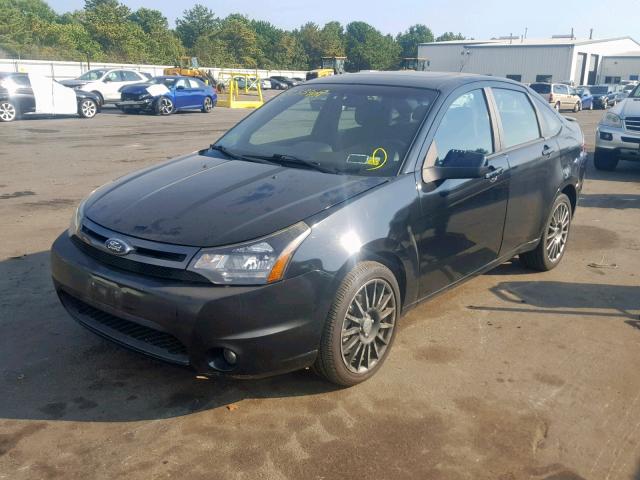 1FAHP3GN8AW188191 - 2010 FORD FOCUS SES BLACK photo 2