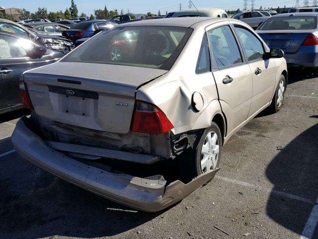 1FAFP34N96W257716 - 2006 FORD FOCUS ZX4 GOLD photo 4