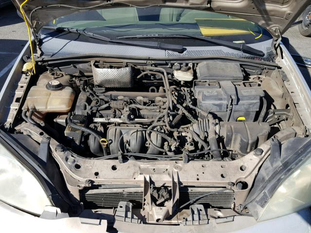 1FAFP34N96W257716 - 2006 FORD FOCUS ZX4 GOLD photo 7