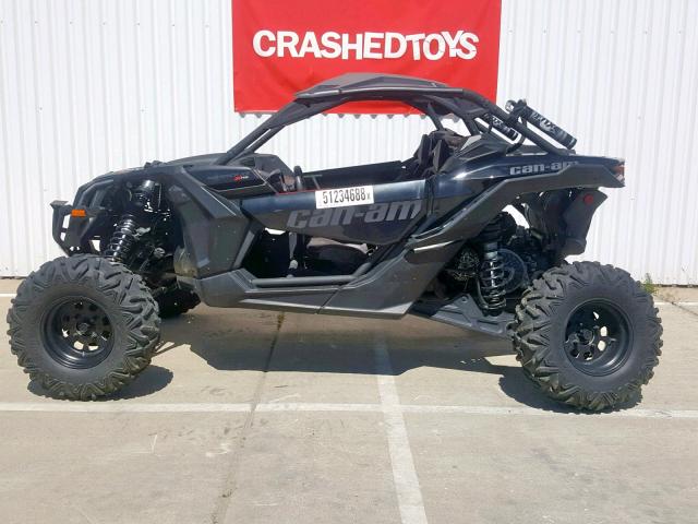 3JBVXAW22HK002856 - 2017 CAN-AM MAVERICK X BLACK photo 3