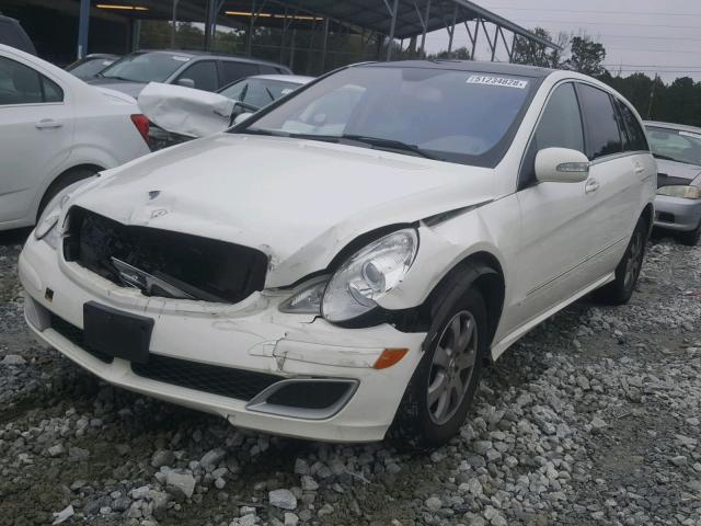 4JGCB65E97A045680 - 2007 MERCEDES-BENZ R 350 WHITE photo 2