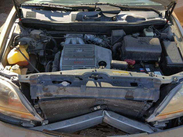 JT6GF10UXX0026547 - 1999 LEXUS RX 300 GOLD photo 7