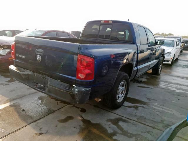 1D7HE28K65S295273 - 2005 DODGE DAKOTA QUA BLUE photo 4