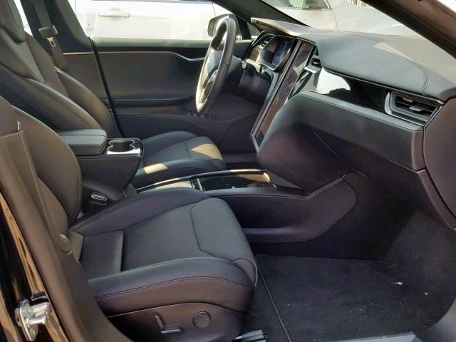 5YJSA1E28JF286138 - 2018 TESLA MODEL S أسود صورة 5