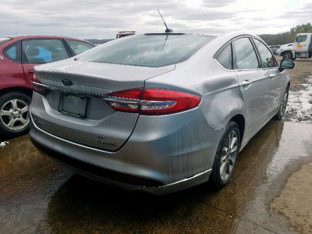 3FA6P0LU8HR233937 - 2017 FORD FUSION SE SILVER photo 4