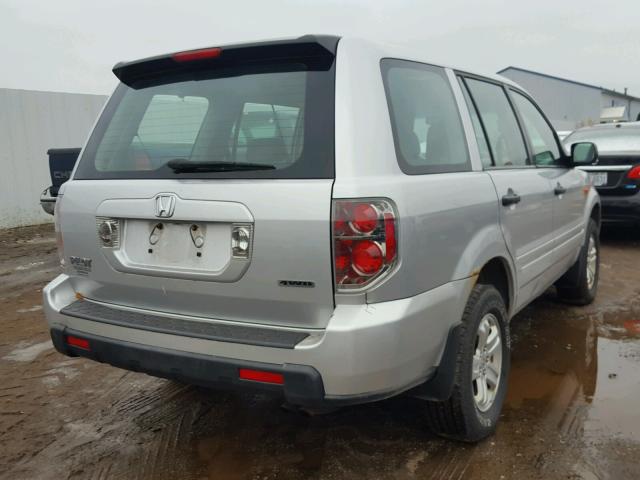 2HKYF181X7H525522 - 2007 HONDA PILOT LX SILVER photo 4