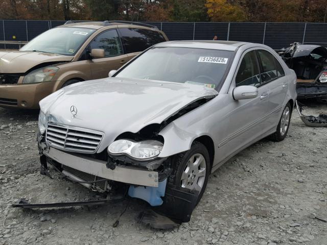 WDBRF81J05F598587 - 2005 MERCEDES-BENZ C 240 4MAT SILVER photo 2