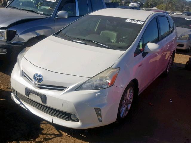 JTDZN3EU4D3201457 - 2013 TOYOTA PRIUS V WHITE photo 2