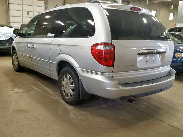 2A8GP64L56R738045 - 2006 CHRYSLER TOWN & COU SILVER photo 3