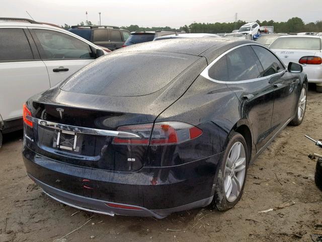 5YJSA1H15EFP43772 - 2014 TESLA MODEL S შავი ფოტო 4