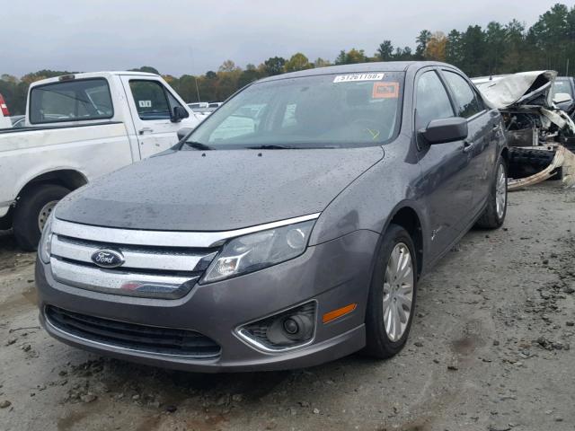 3FADP0L36CR345868 - 2012 FORD FUSION HYB GRAY photo 2