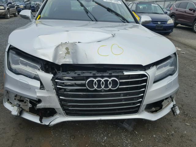 WAU3GAFC0DN019346 - 2013 AUDI A7 PRESTIG SILVER photo 9