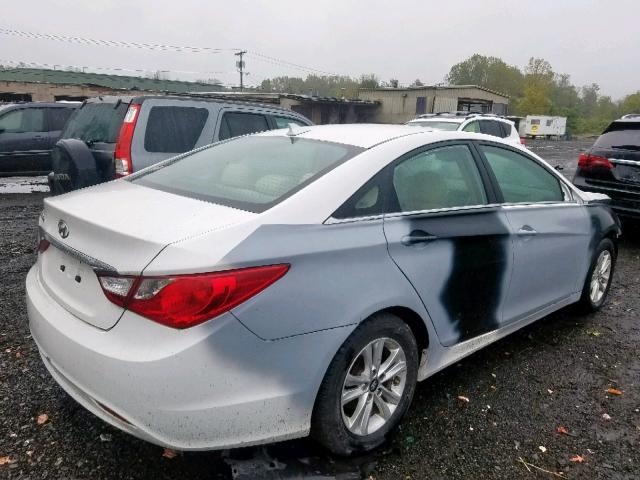 5NPEB4AC9CH459485 - 2012 HYUNDAI SONATA GLS WHITE photo 4