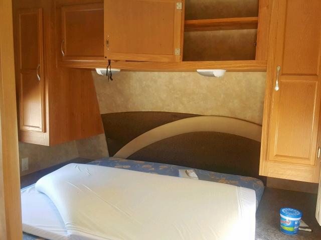 1UJBJ0BP2A1EN0215 - 2010 JAYCO JAY FLIGHT  WHITE photo 5