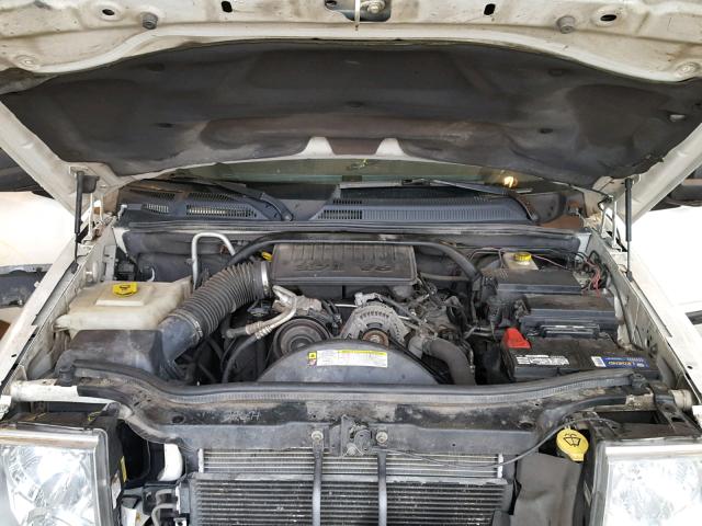 1J8HG48KX8C227758 - 2008 JEEP COMMANDER WHITE photo 7