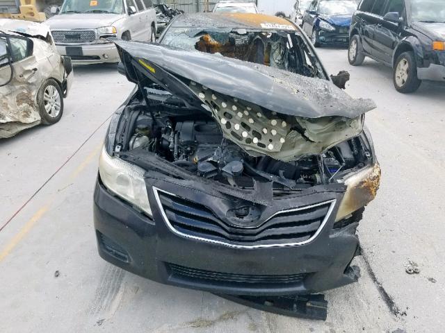 4T1BF3EK2BU686343 - 2011 TOYOTA CAMRY BASE BURN photo 10