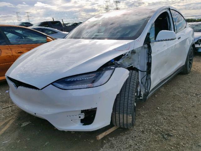 5YJXCBE26GF021412 - 2016 TESLA MODEL X WHITE photo 2