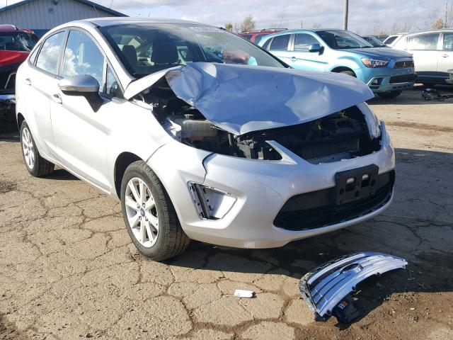 3FADP4BJ4DM184412 - 2013 FORD FIESTA SE SILVER photo 1