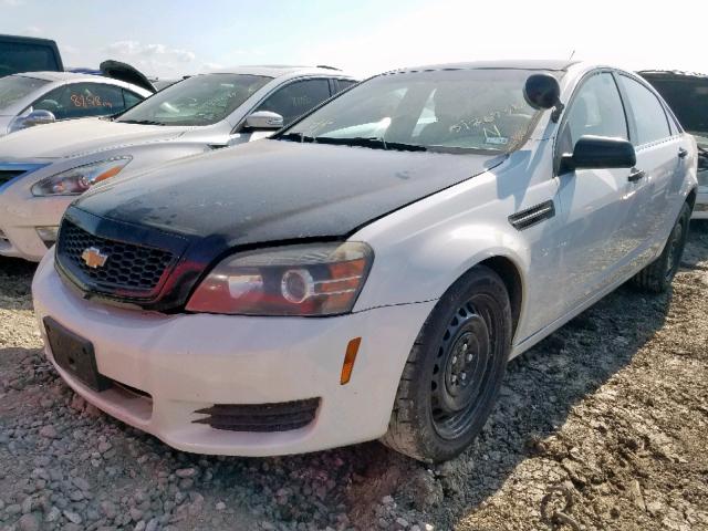 6G1MK5T22BL543403 - 2011 CHEVROLET CAPRICE PO WHITE photo 2